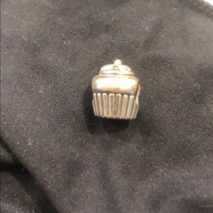 Pandora cupcake charm